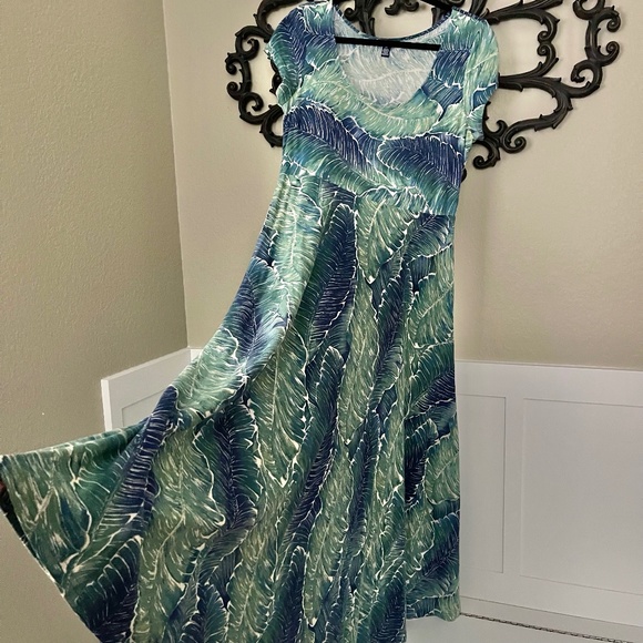 Chaps Dresses & Skirts - Chaps Fit and Flare Tropical Leave Print Maxi Dress - Size Large